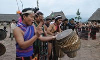 Gongs and drums of the Co Tu