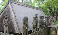 Grave sculptures of the Central Highlands