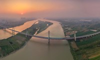 New heli-ride rotates perspective on Red River