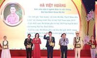 Hanoi’s ten most outstanding youths of 2019 honored