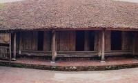 Duong Lam ancient village protects its tourism environment