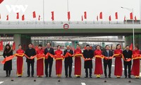 Intersection between Belt Road No.3 and Hanoi-Hai Phong Expressway opens to traffic