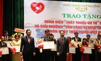 Da Nang city honors Emeritus Doctors