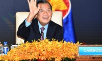 Cambodia PM to visit Myanmar, pressing peace plan