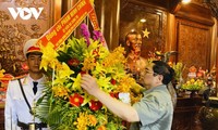 PM Pham Minh Chinh commemorates President Ho Chi Minh, martyrs in Nghe An