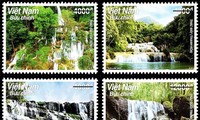 Stamp collection featuring famous Vietnamese waterfalls released