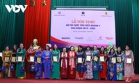 Outstanding female intellectuals in medical sector honored