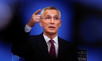 NATO chief makes surprise visit to Ukraine