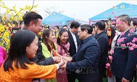 Prime Minister presents Tet gifts to needy in Thanh Hoa province