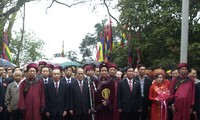 L’offrande d’encens en l’honneur des rois Hùng 