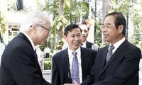 Le président singapourien en visite à Binh Duong