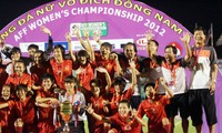 Les footballeuses vietnamiennes championnes d'Asie du Sud-Est