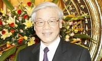 Nguyen Phu Trong travaille avec le Conseil de théorie