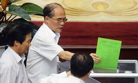 Premier recueil de bulletins de confiance de l’histoire de l’Assemblée nationale 