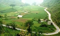 Inauguration de la ligne de transport de passagers et de marchandises Cao Bang-Baise