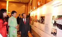  40 ans des relations diplomatiques Vietnam-Singapour : Exposition de photos