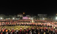 Yen Bai : Guinesse du Vietnam pour une prestation de danse Xoe 