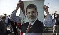 Egypte: douze partisans de Morsi condamnés à 17 ans de prison