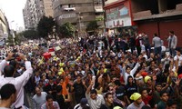 Heurts lors de la dispersion de manifestations islamistes en Egypte 