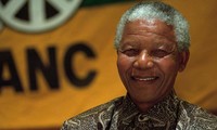 Message de condoléances des dirigeants vietnamiens suite à la mort de Nelson Mandela