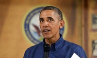 Barack Obama signe le compromis budgétaire