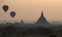  Un groupe de parlementaires d’amitié du Myanmar en visite au Vietnam