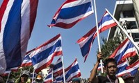 Thaïlande: La commission électorale veut ajourner les législatives 