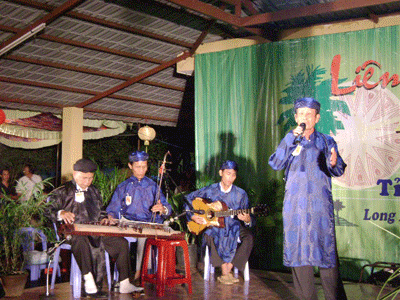 Long An : Festival du don ca tai tu