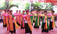 La danse Bat Dat à Thai Binh