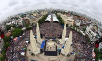 Thailande : les manifestants encerclent le siège du parti au pouvoir