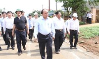 Nguyen Xuan Phuc contrôle la construction de la route Ho Chi Minh