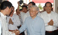 Le SG du PCV Nguyen Phu Trong en visite de travail à Hà Tinh