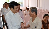 Truong Tan Sang rencontre l’électorat de Ho Chi Minh-ville