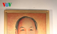 Les vietnamiens de France à la mémoire du président Ho Chi Minh