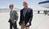 Visite surprise de Chuck Hagel en Afghanistan