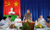 Le Hong Anh travaille avec les autorités de Kien Giang