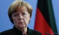 Ukraine: poursuivre la recherche d'une solution diplomatique (Merkel)