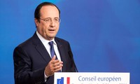 Ukraine: entretien Hollande-Merkel-Porochenko