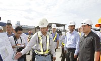 Hoang Trung Hai inspecte la construction du chemin de fer urbain à Ho Chi Minh-ville