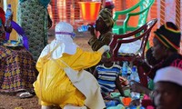 Ebola : un centre d'isolement attaqué au Liberia