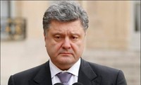 Ukraine: Le président Porochenko dissout le parlement