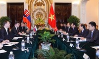 Activités de Miroslav Lajcak à Hanoi