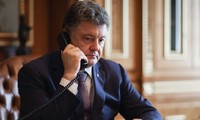 Entretien téléphonique entre Poutine et Porochenko sur la crise ukrainienne