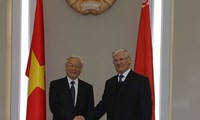 Entrevue entre Nguyen Phu Trong et Anatoly Rubinov