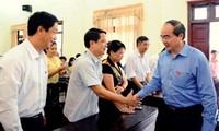 Le président du FPV rencontre l’électorat à Bac Giang