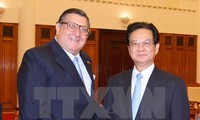 Nguyen Tan Dung reçoit l’ambassadeur chilien sortant 