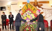 Nguyen Thien Nhân au chevet des catholiques de Thanh Hoa