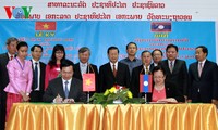 Signature de l’accord commercial Vietnam-Laos