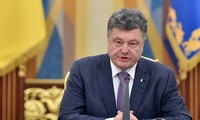 Donbass: Porochenko reporte l'octroi du statut spécial