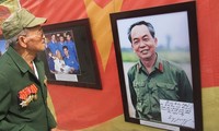 Exposition de photos sur le général Vo Nguyên Giap